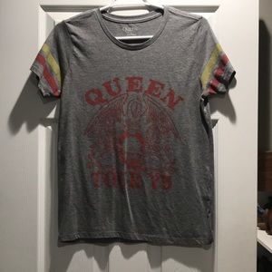 Lucky Brand Queen tshirt